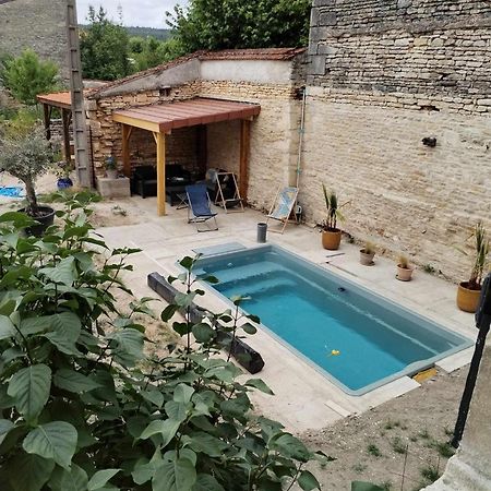 Gite Rue Pasteur Ис-сюр-Тил Екстериор снимка